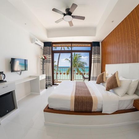 Heron Beach Hotel - The Best Maldivian Getaway In Dhiffushi,Maldives Екстер'єр фото